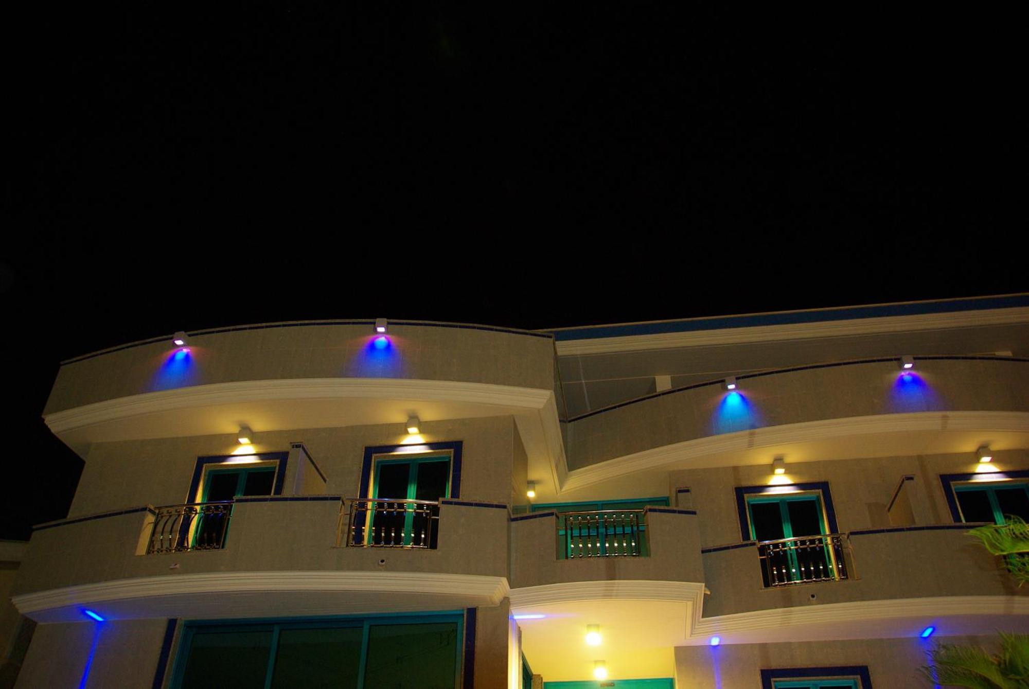 Serpa Hotel Anzio Esterno foto