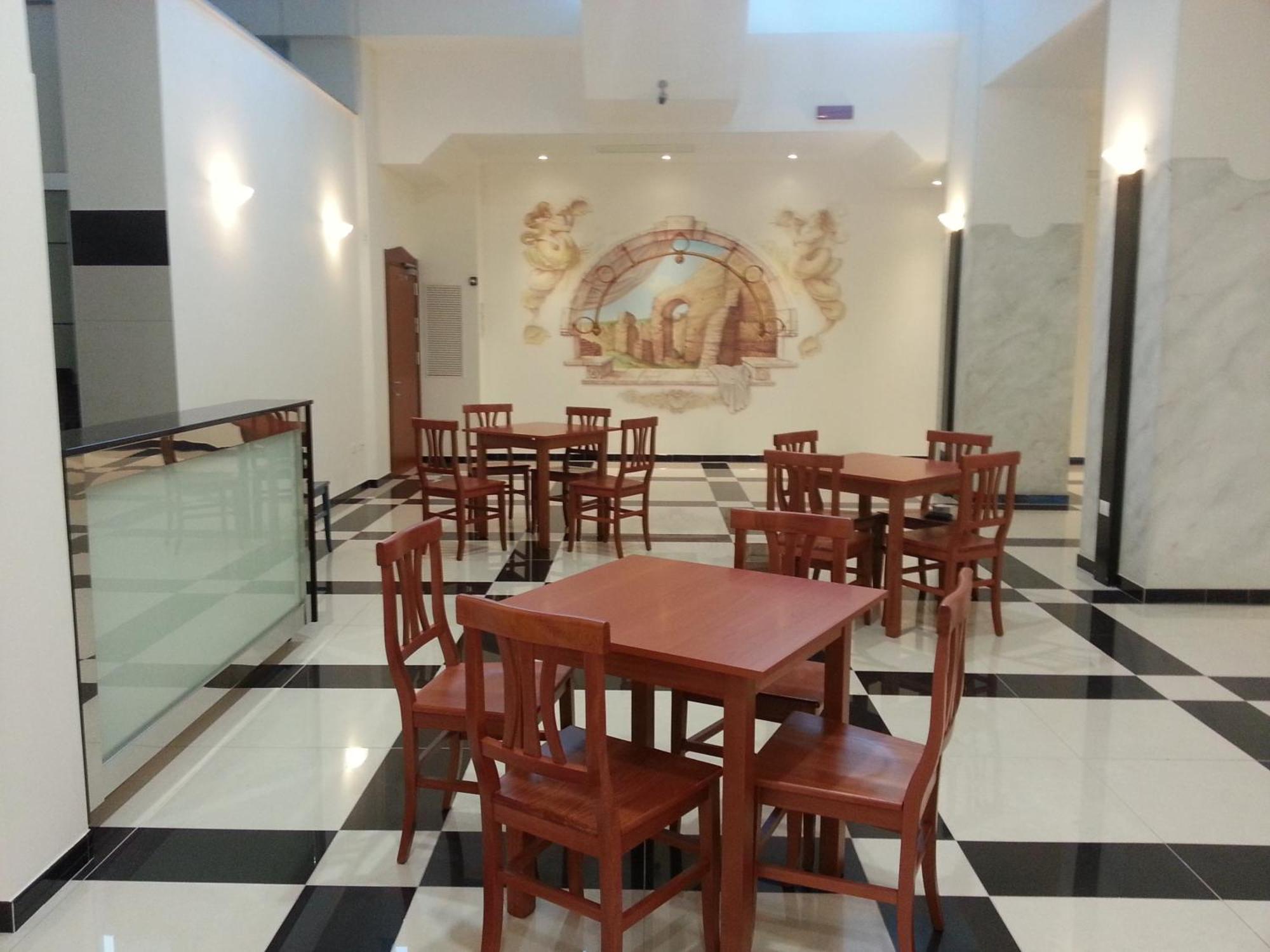 Serpa Hotel Anzio Esterno foto