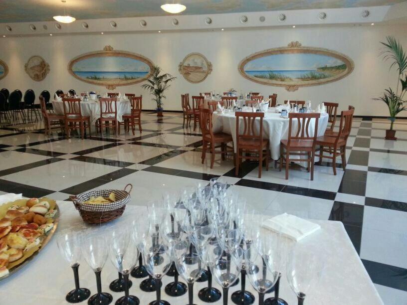 Serpa Hotel Anzio Esterno foto
